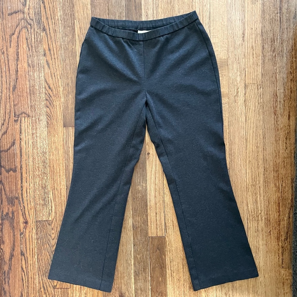 Chico’s Gray Pull-On Dress Pants – Size 1 Petite – Excellent Condition